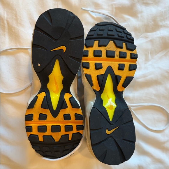 Nike Air Max 96 2 in Goldenrod - Picture 4 of 4